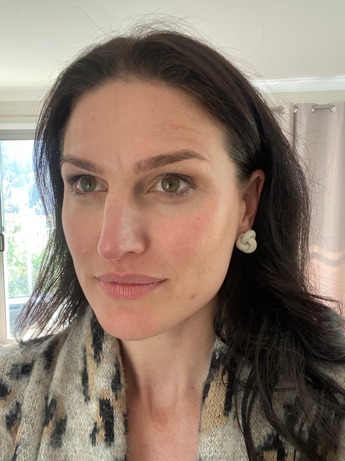 ‘Knot I' Maxi Studs: Buttercream