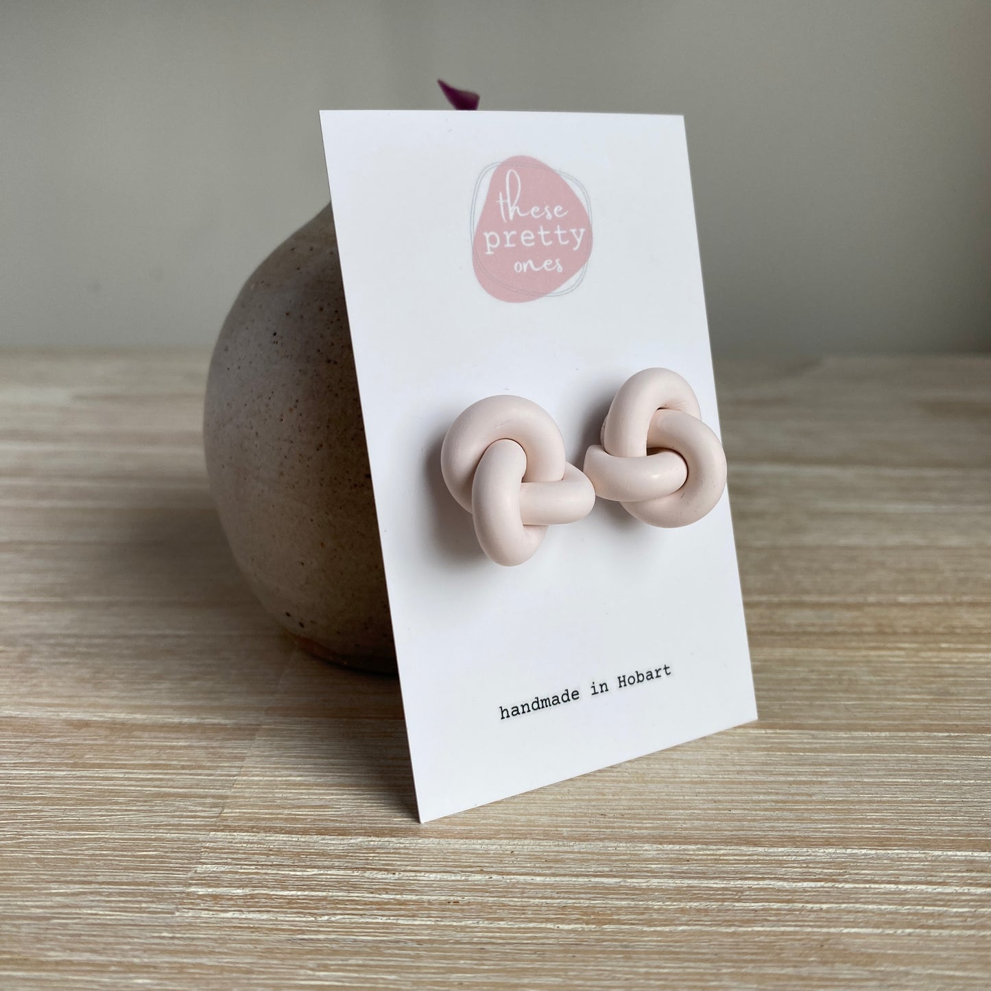 ‘Knot I' Maxi Studs: Buttercream