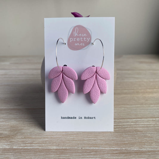 ‘Pastel Pink’ Midi Dangles: Rounded Leaf Hoop