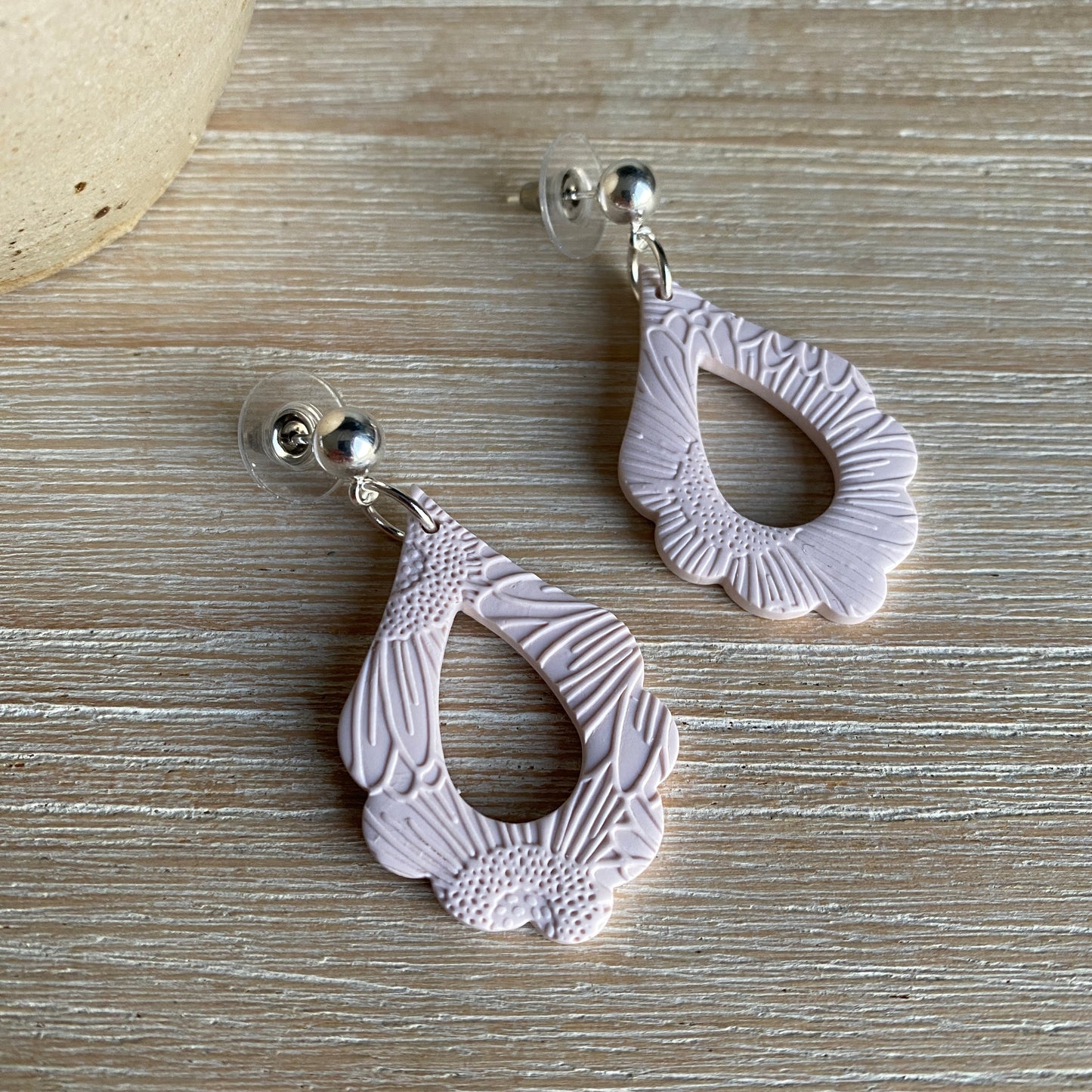 ‘Abby’ Midi Dangles: Buttercream