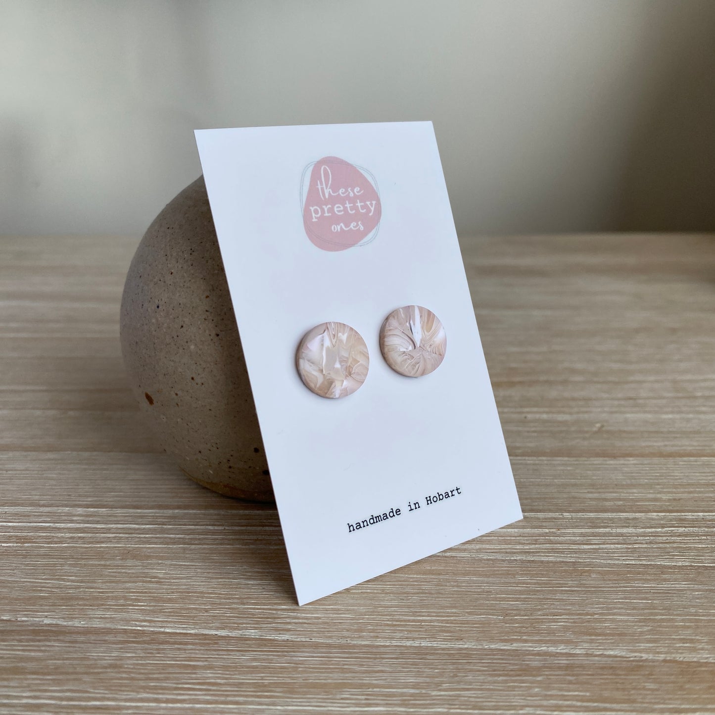 ‘Oat Marble’ Midi Studs: Round