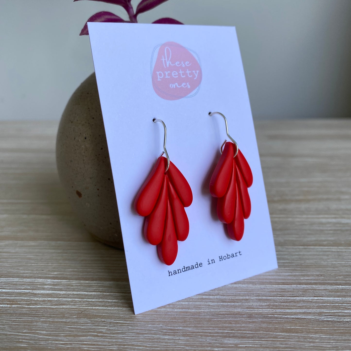 ‘Red Love’ Midi Dangles: Leaf drops