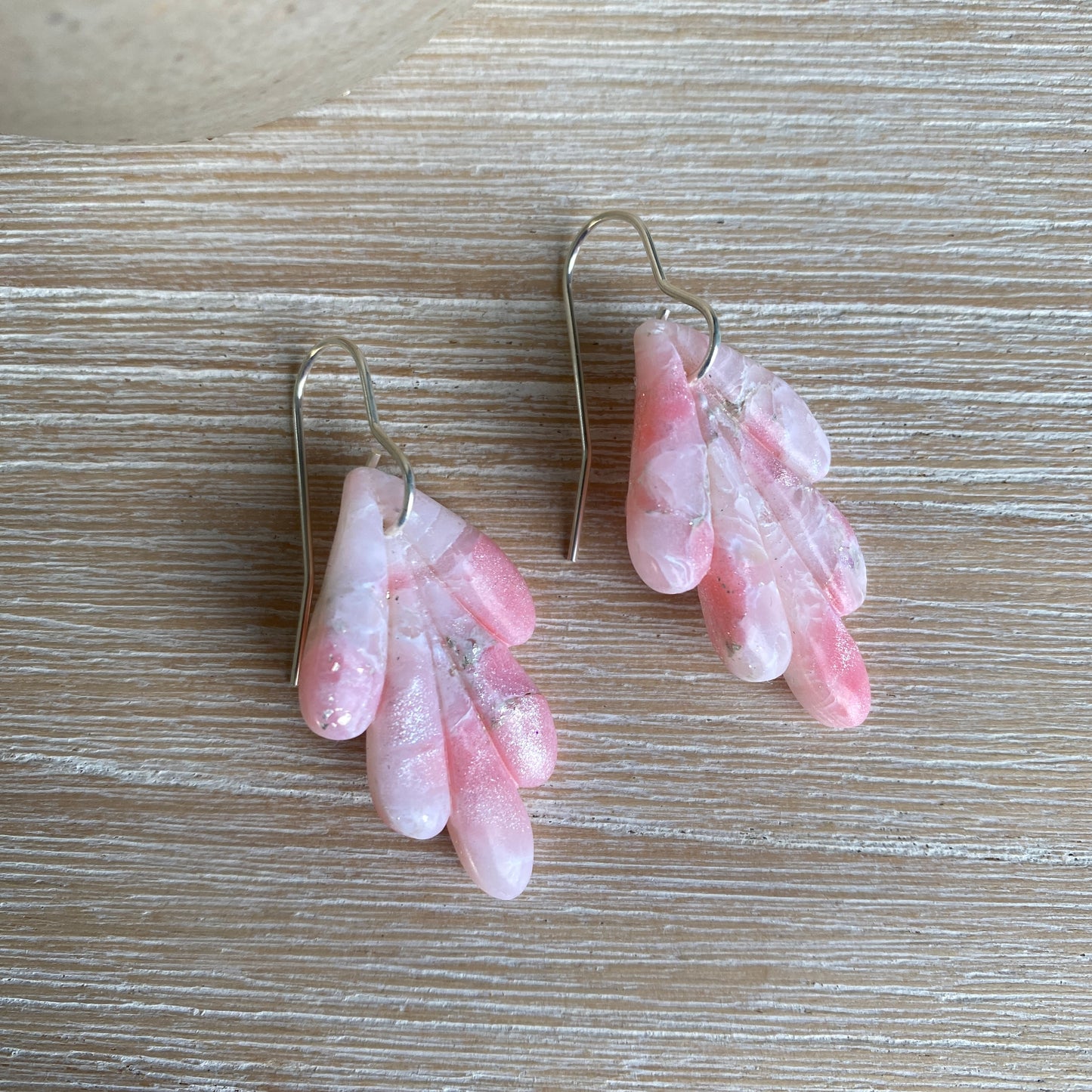 ‘Pretty in Pink’ Midi Dangles, Long Leaf