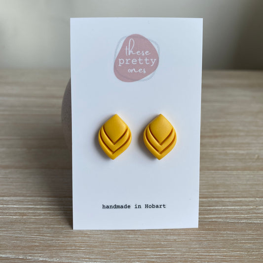 ‘Daffodil’ Midi Studs: Rosie Style