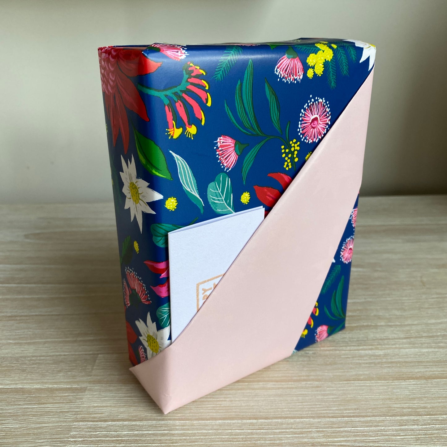 Gift Wrapping + Colour Choice